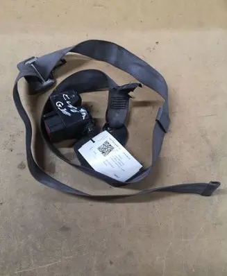 Renault Clio II Rear seatbelt buckle