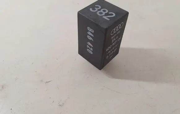 Audi A8 S8 D2 4D Other relay 4D0907131