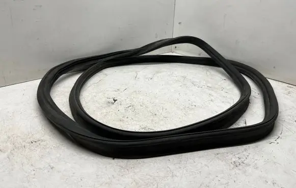 Volkswagen e-Golf Trunk rubber seal (body) 5G6827705D