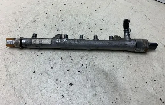 Volkswagen Golf VI Fuel main line pipe 03L130089B 600000114