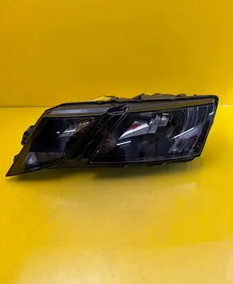 Skoda Octavia Mk3 (5E) Headlight/headlamp 5E1941015C