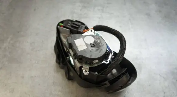 Mercedes-Benz GL X164 Front seatbelt
