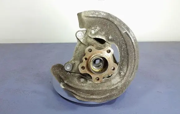 BMW X3 E83 Front wheel hub spindle knuckle 6882598