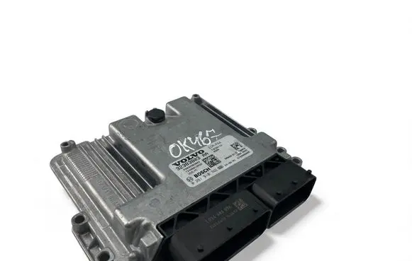 Volvo XC40 Engine control unit/module ECU 32383803AA 0261S107KE