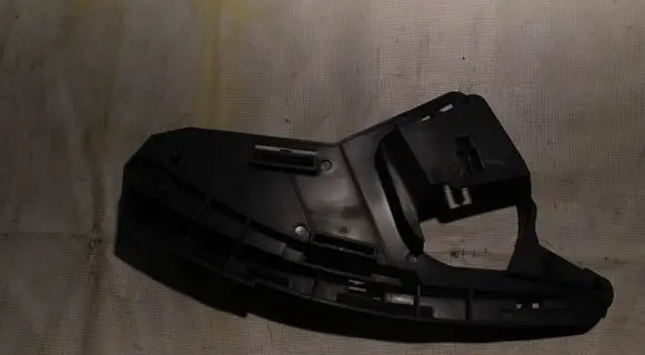 Volvo XC60 Headlight/headlamp mounting bracket 30763433