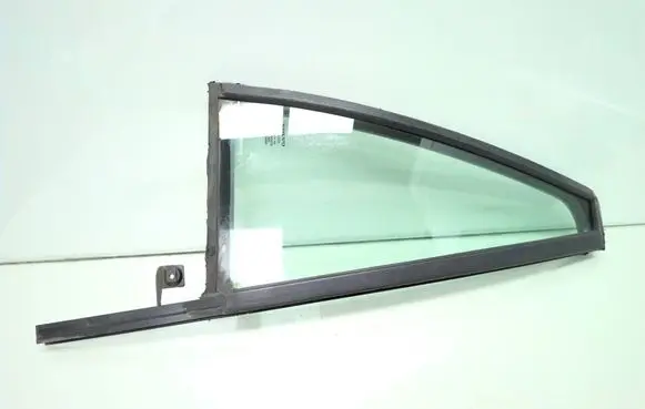Volvo XC90 Rear vent window glass 43R000470 30799285 30799287