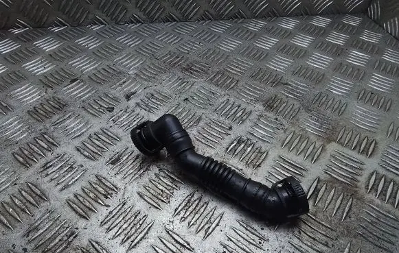 Audi A3 S3 8P Breather hose/pipe 03G103493D