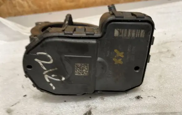 Mercedes-Benz E W212 Throttle valve A6510900270