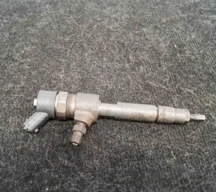 Opel Vectra C Fuel injector 0445110165