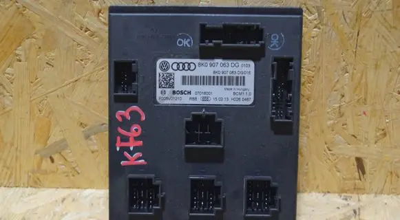 Audi A4 S4 B8 8K Comfort/convenience module 8K0907063DG