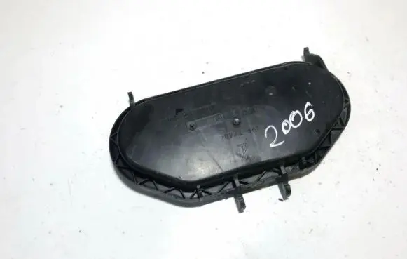 Mercedes-Benz Vito Viano W638 Headlight/headlamp dust cover 1305239198