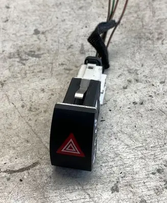 Skoda Octavia Mk2 (1Z) Hazard light switch 1z0953235b