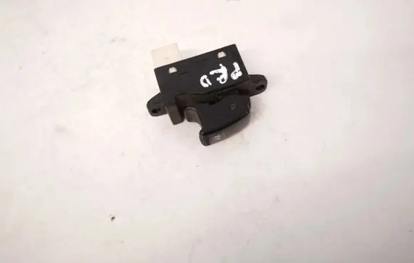 KIA Carnival Electric window control switch 935762d000 93576-2d000