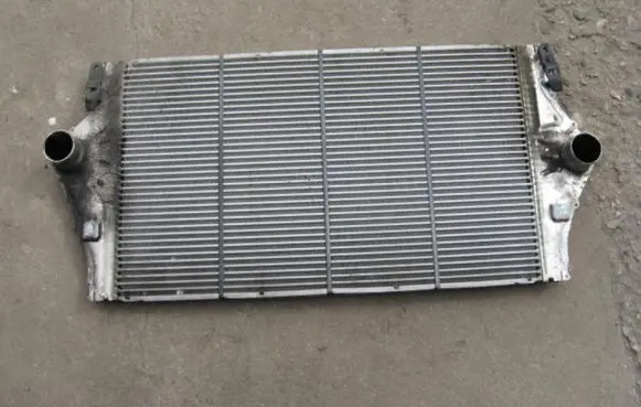 Renault Laguna I Intercooler radiator
