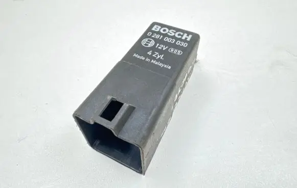 Honda Civic Glow plug pre-heat relay 0281003030