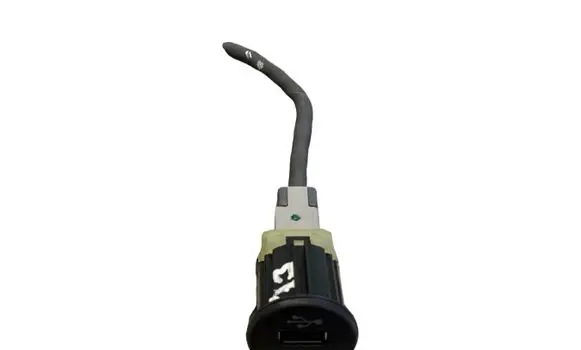 Nissan Juke I F15 USB socket connector GT17S80SHU