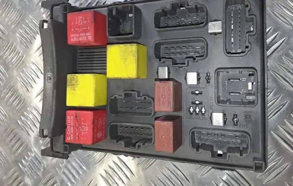 Renault Espace - Grand espace IV Comfort/convenience module 8200004201E 8200283811 518831003