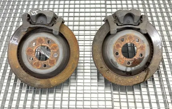Ford Mustang VI Rear brake caliper FR3C2K327EH