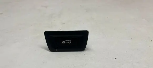 BMW 3 F30 F35 F31 Tailgate/boot open switch button 9275119