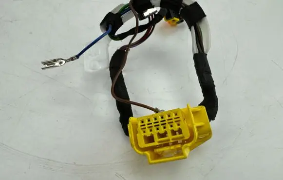 Audi Q2 - Airbag squib ring wiring 4M0972562C