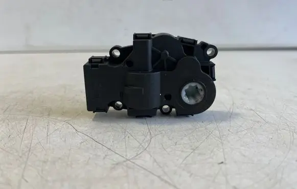 Porsche Taycan 9J1 Air flap motor/actuator EGP0064