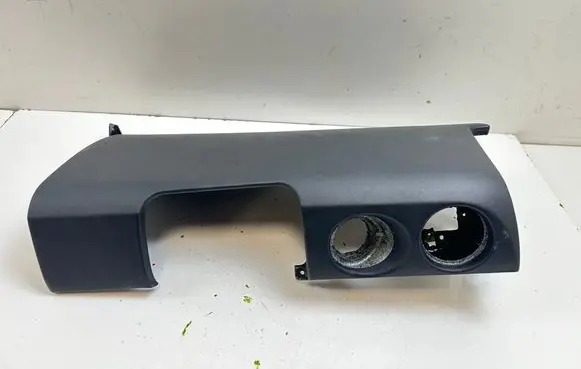 Dashboard lower bottom trim panel
