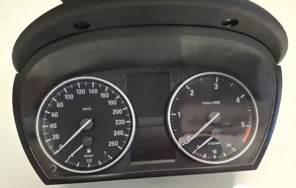 BMW 3 E90 E91 Speedometer (instrument cluster) 9242346