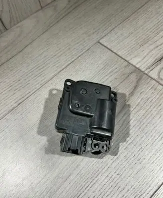 Saturn Vue A/C air flow flap actuator/motor CHB512T004