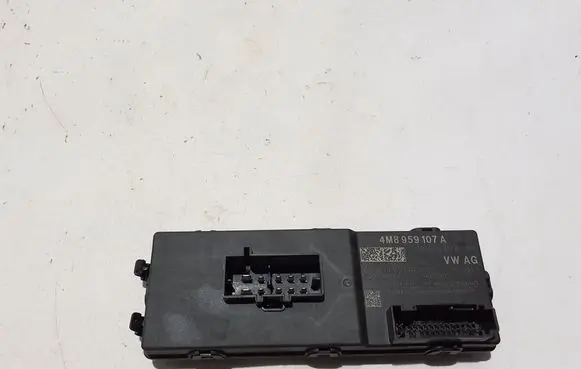 Audi A6 S6 C8 4K Tailgate/trunk control unit/module 4M8959107A