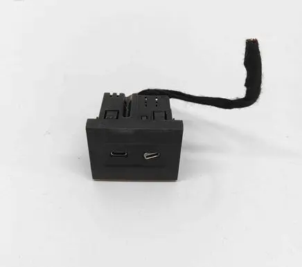 Mercedes-Benz GLB x247 USB socket connector A2478208402