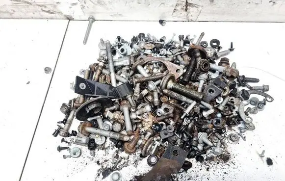 Audi A7 S7 4G Nuts/bolts 
