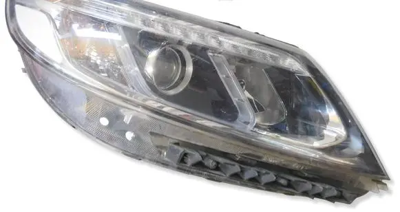 KIA Sorento Headlight/headlamp 921022P700 R009G7006R8