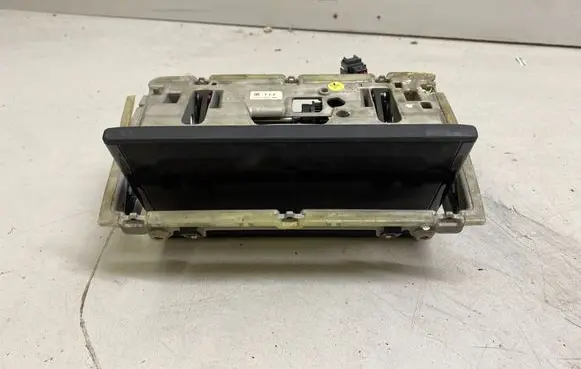 Audi A3 S3 A3 Sportback 8P Screen/display/small screen 8V0857273K 8V0919603B 8V0857974E
