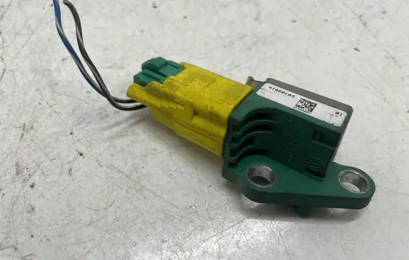 Audi A4 S4 B8 8K Airbag deployment crash/impact sensor 3C0909606