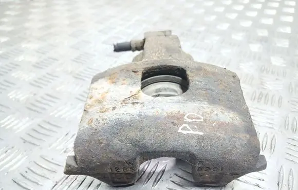 Chrysler Voyager Front brake caliper
