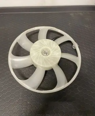 Toyota RAV 4 (XA40) Radiator cooling fan shroud 1636336180 2680007150