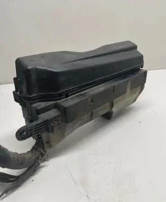 Toyota Avensis T250 Fuse module 