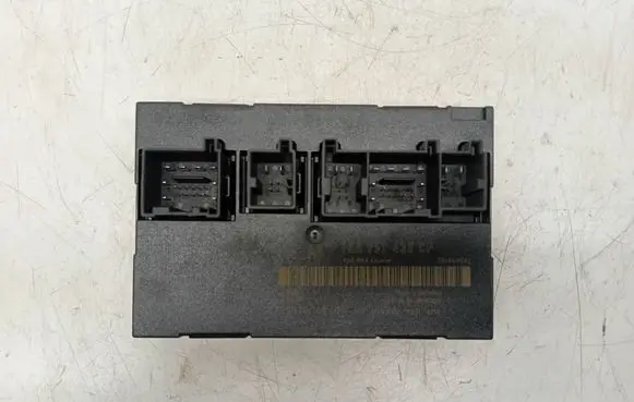 Volkswagen Caddy Comfort/convenience module 1K0959433CP 71074700000 00082000
