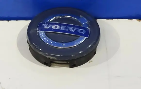 Volvo S60 R20 wheel hub/cap/trim 30748062 31400452