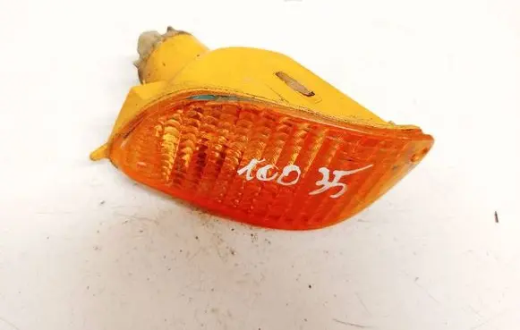 Ford Focus Front indicator light xs4x13369a