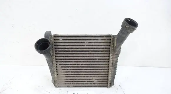 Volkswagen Touareg I Intercooler radiator 7L6145804