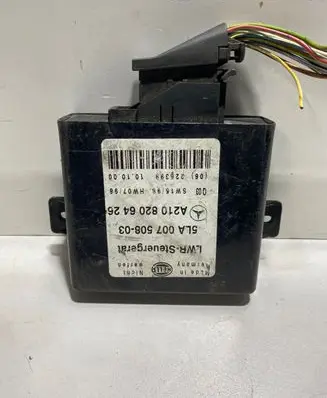 Mercedes-Benz CLK A208 C208 Light module LCM A2108206426 5LA00750303