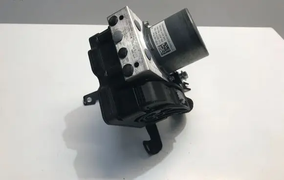 Mercedes-Benz B W247 ABS Pump A1779007805 A1779017805 POMPAABS