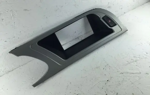 Audi A4 S4 B8 8K Radio/GPS head unit trim 06831001