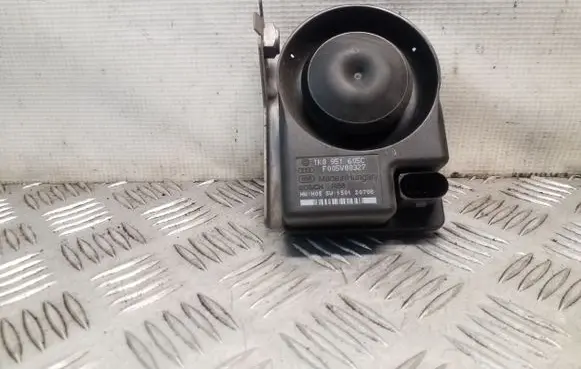 Volkswagen Tiguan Alarm system siren 1K0951605C F005V00327