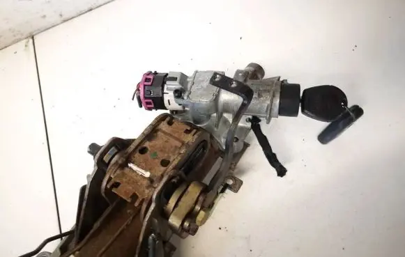 Volkswagen PASSAT B5 Ignition lock