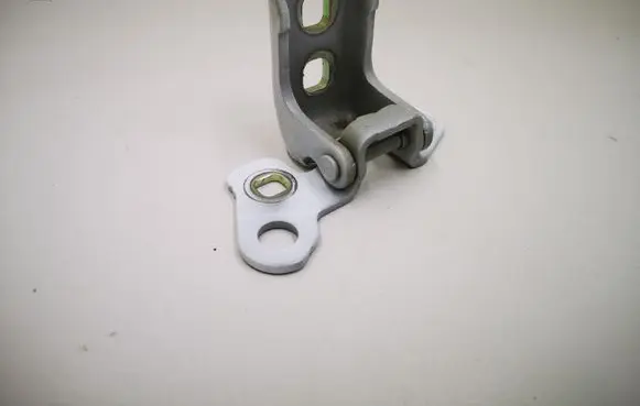 Renault Zoe Front door upper hinge 16999R