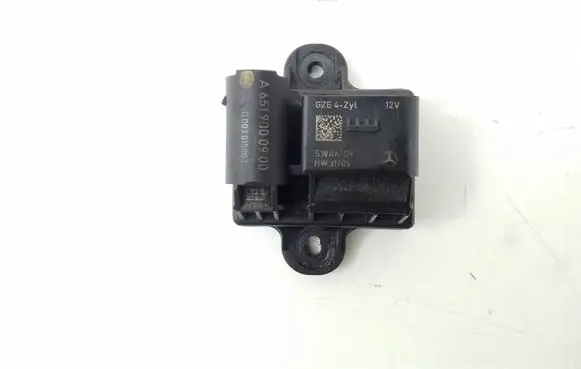 Mercedes-Benz C W204 Glow plug pre-heat relay A6519000900