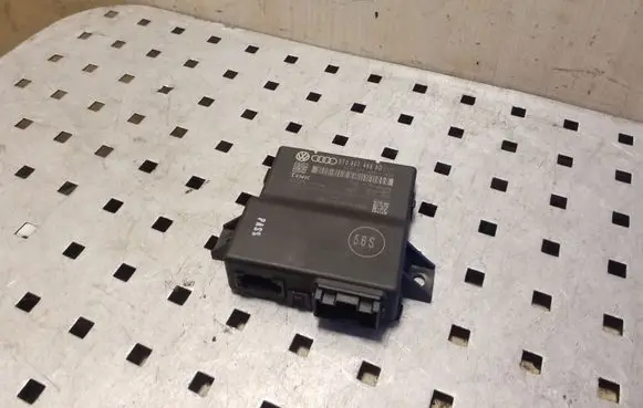 Audi Q5 SQ5 Gateway control module 8T0907468AD 8T0907468