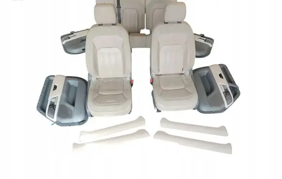 Land Rover Defender Seat set 
